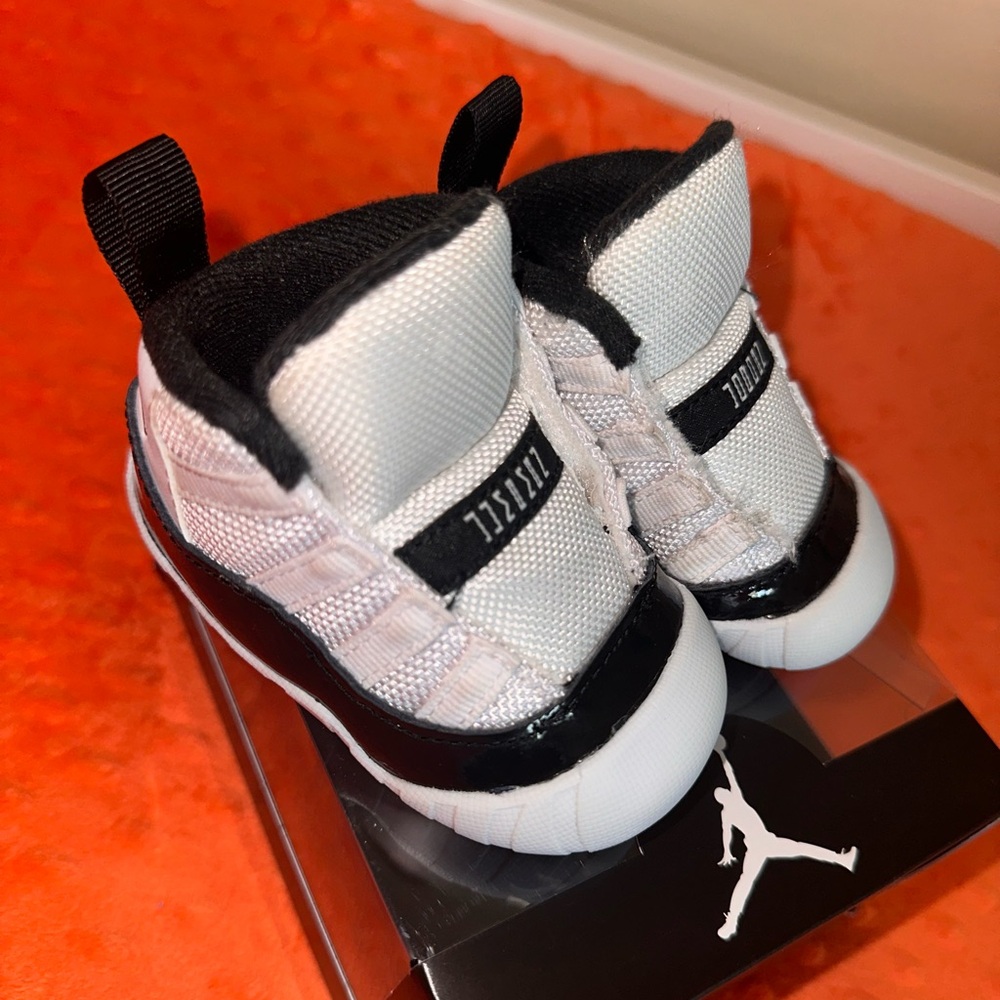 Jordan 11 Crib Bootie - Infant Size 3